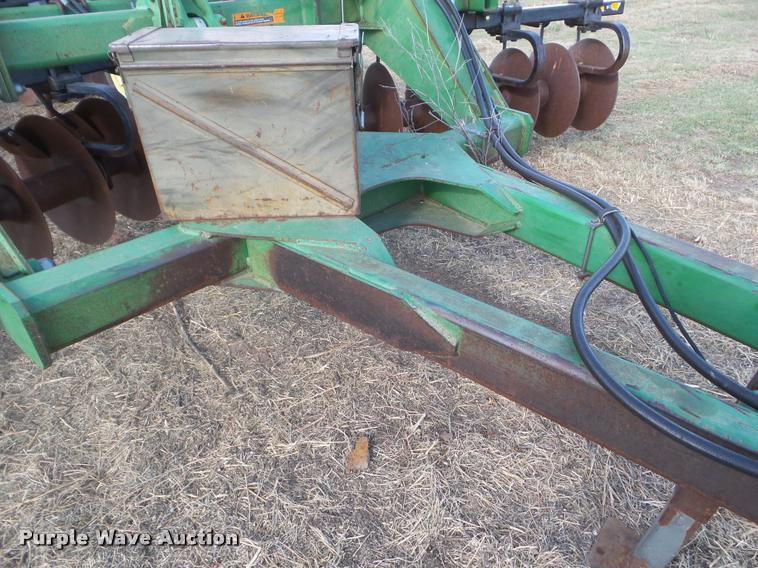 image for item DA4573 John Deere 510 disk ripper