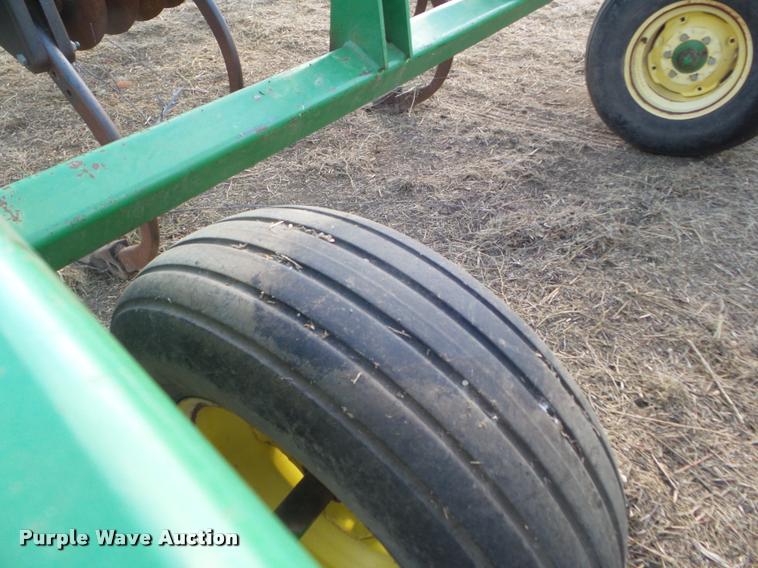 image for item DA4573 John Deere 510 disk ripper