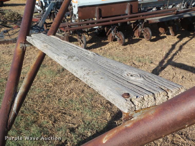 image for item DA4585 J&J tool carrier