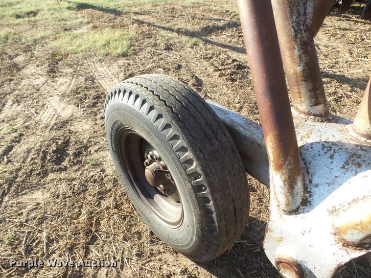 image for item DA4585 J&J tool carrier