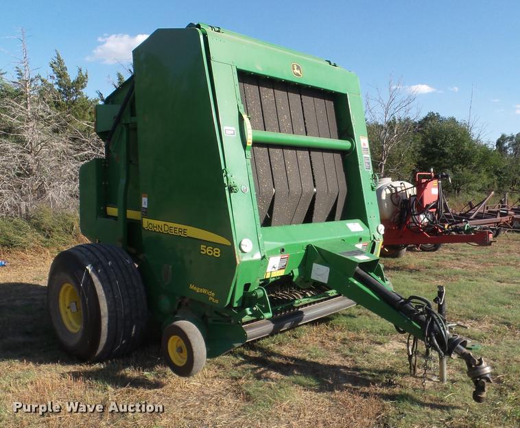 image for item DA4594 John Deere 568 Mega Wide Plus round baler