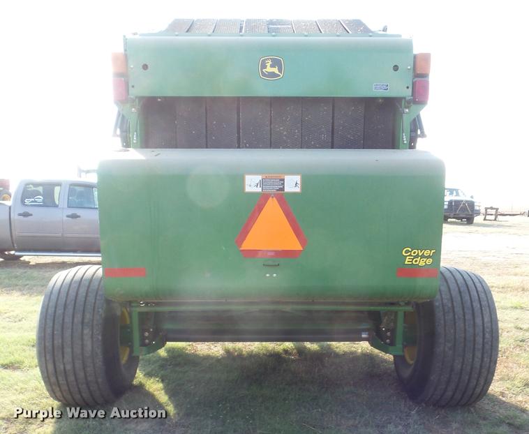 image for item DA4594 John Deere 568 Mega Wide Plus round baler