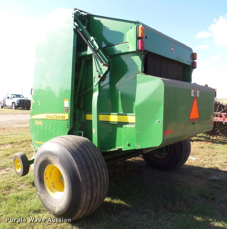 image for item DA4594 John Deere 568 Mega Wide Plus round baler