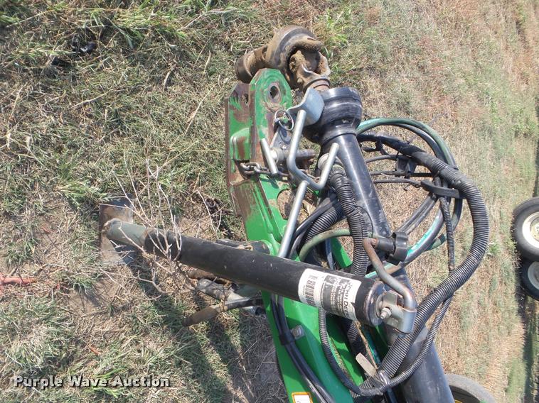 image for item DA4594 John Deere 568 Mega Wide Plus round baler