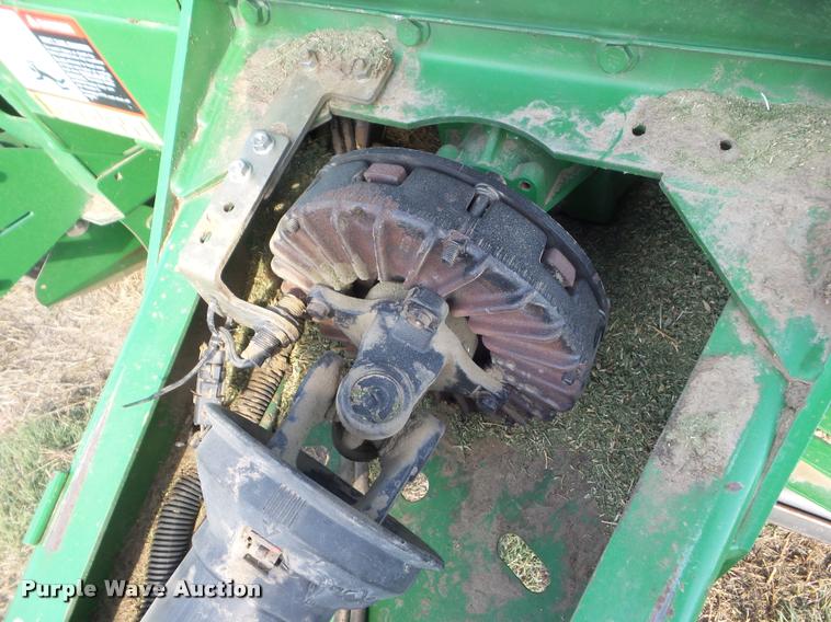 image for item DA4594 John Deere 568 Mega Wide Plus round baler
