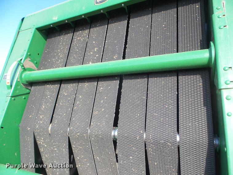 image for item DA4594 John Deere 568 Mega Wide Plus round baler