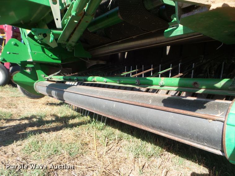 image for item DA4594 John Deere 568 Mega Wide Plus round baler