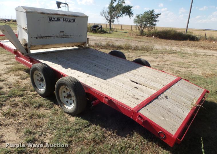 image for item DA4599 Circle L utility trailer