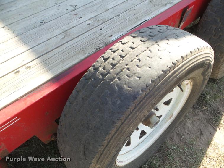 image for item DA4599 Circle L utility trailer