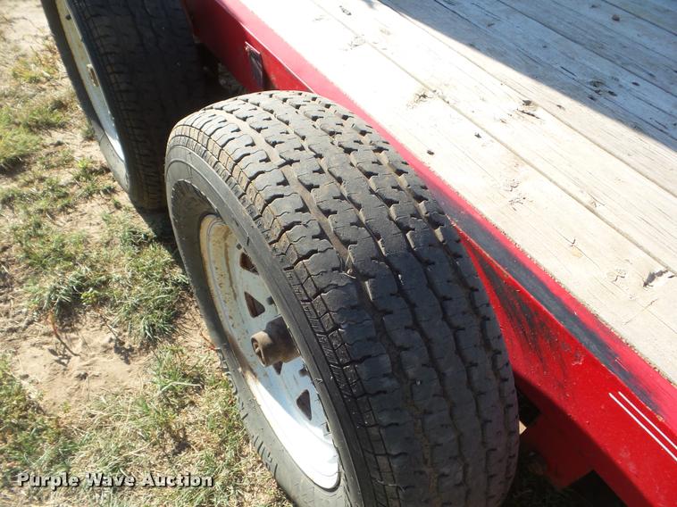 image for item DA4599 Circle L utility trailer