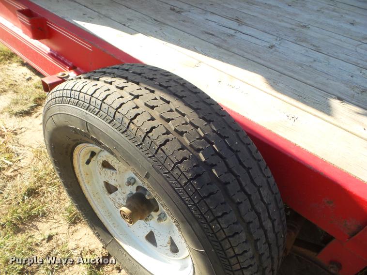 image for item DA4599 Circle L utility trailer