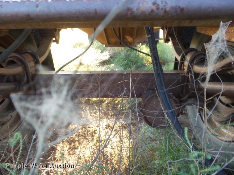 image for item DA4605 1981 Doonan single hopper grain trailer