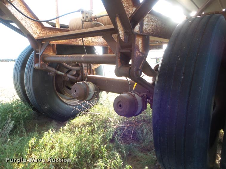 image for item DA4605 1981 Doonan single hopper grain trailer