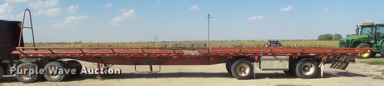 image for item DA4614 1995 Daco flatbed trailer