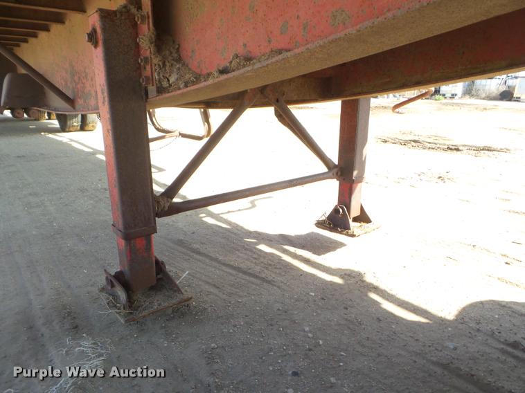 image for item DA4614 1995 Daco flatbed trailer