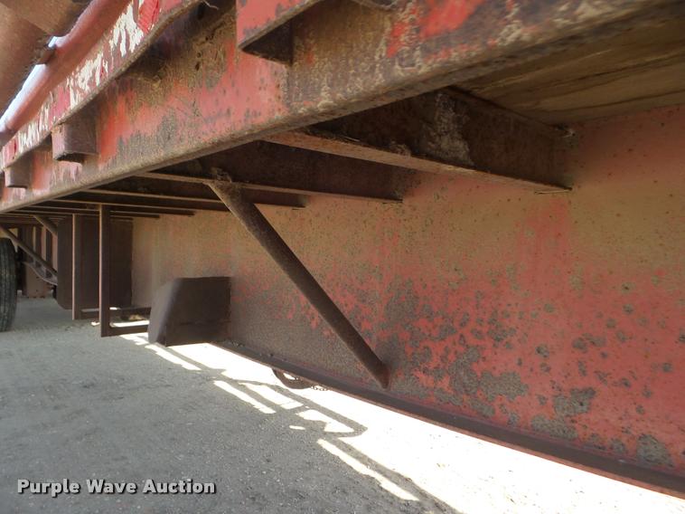 image for item DA4614 1995 Daco flatbed trailer