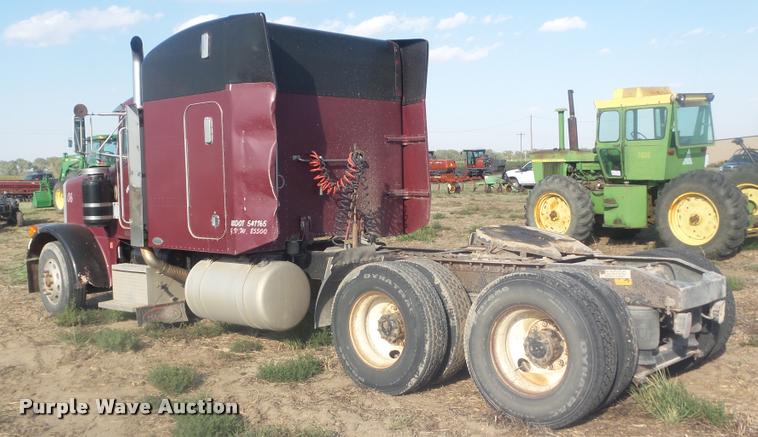 image for item DA4615 1997 Peterbilt 378 semi truck