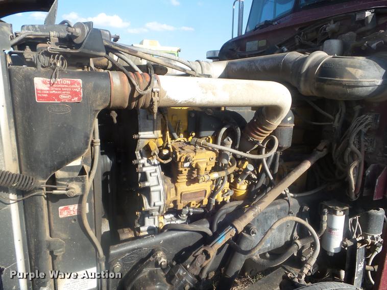 image for item DA4615 1997 Peterbilt 378 semi truck