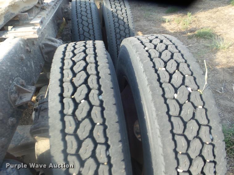 image for item DA4615 1997 Peterbilt 378 semi truck