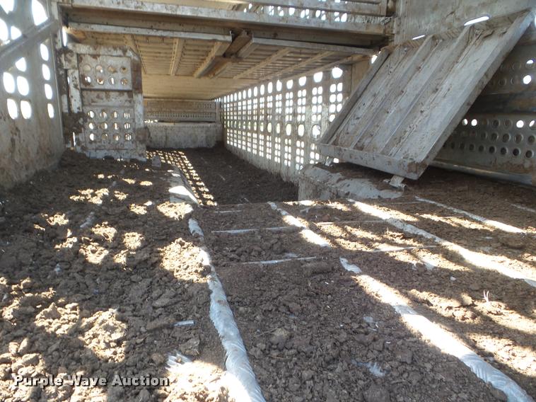 image for item DA4616 1989 Wilson PSDCL-206 livestock trailer