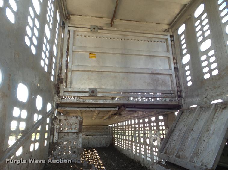 image for item DA4616 1989 Wilson PSDCL-206 livestock trailer
