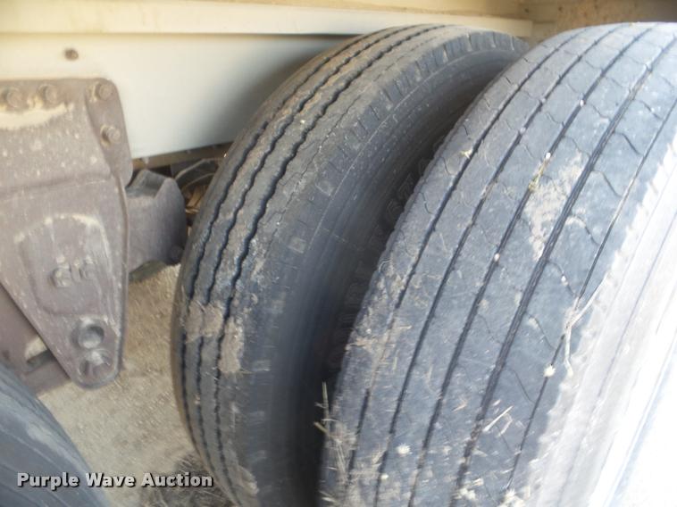 image for item DA4616 1989 Wilson PSDCL-206 livestock trailer