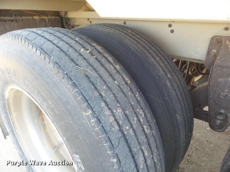 image for item DA4616 1989 Wilson PSDCL-206 livestock trailer