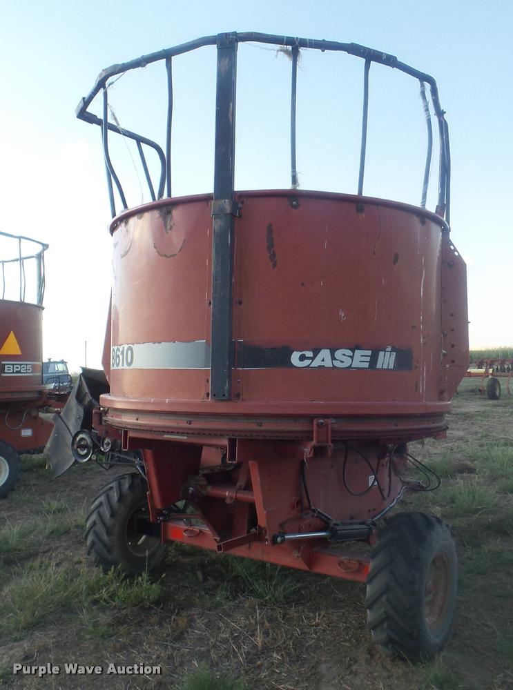 image for item DA4617 Case IH 8610 bale processor