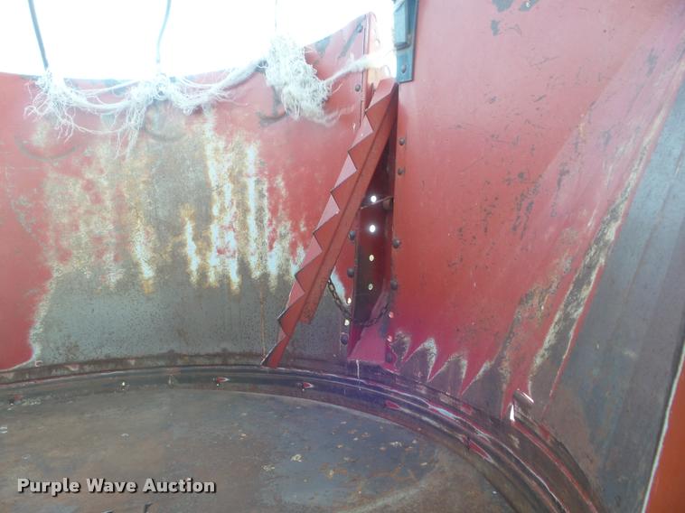 image for item DA4617 Case IH 8610 bale processor