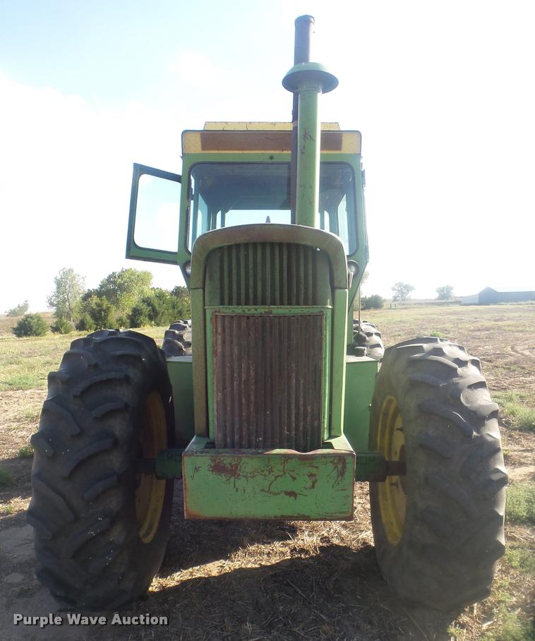 image for item DA4620 1971 John Deere 7020 4WD tractor
