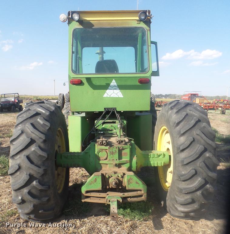 image for item DA4620 1971 John Deere 7020 4WD tractor