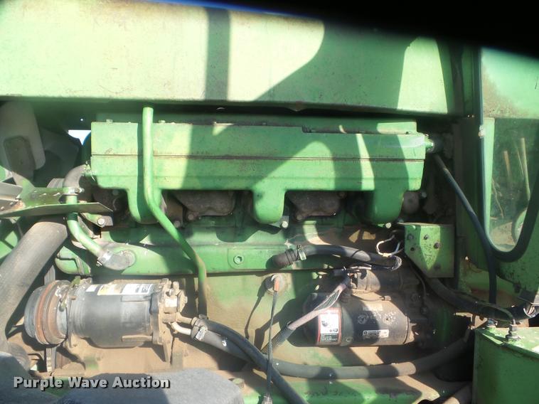 image for item DA4620 1971 John Deere 7020 4WD tractor