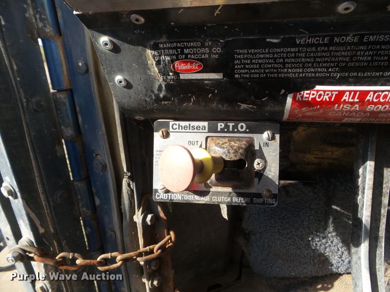 image for item DA4622 1979 Peterbilt 352S86 grain truck