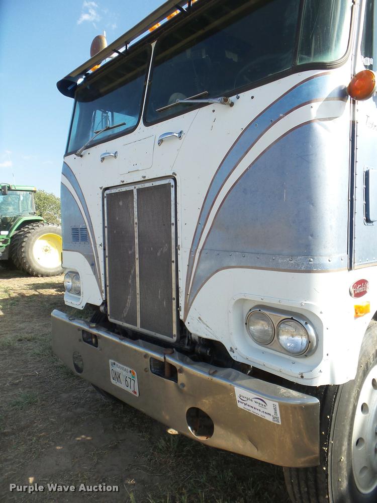 image for item DA4622 1979 Peterbilt 352S86 grain truck