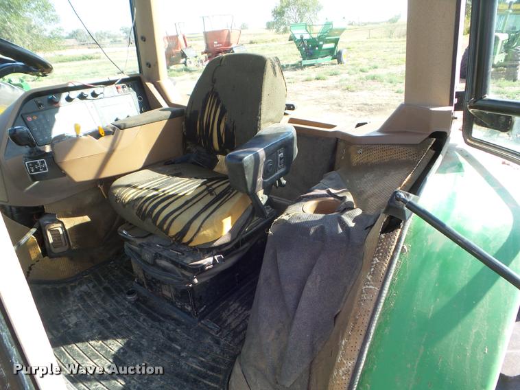 image for item DA4624 1998 John Deere 8100 MFWD tractor