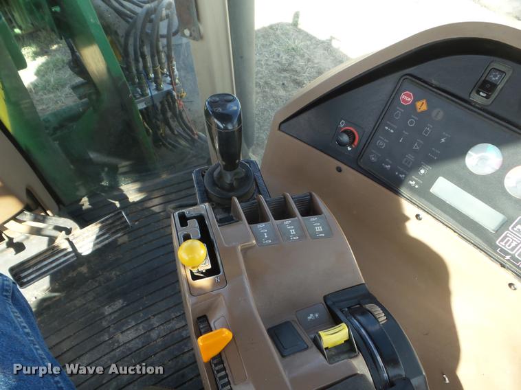 image for item DA4624 1998 John Deere 8100 MFWD tractor