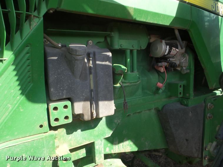image for item DA4624 1998 John Deere 8100 MFWD tractor