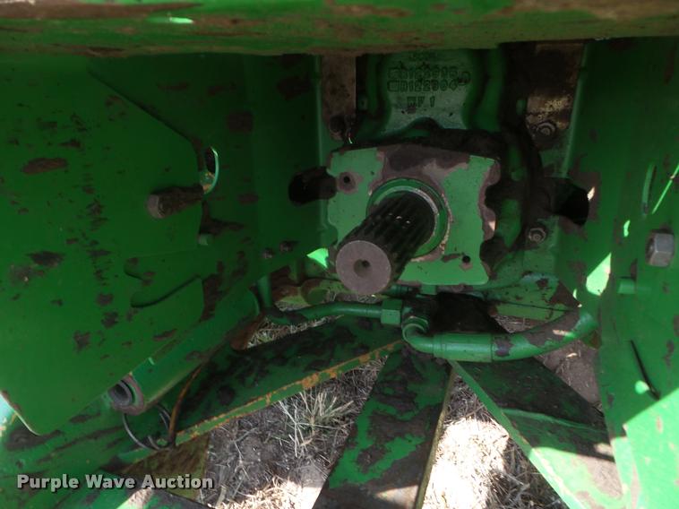 image for item DA4624 1998 John Deere 8100 MFWD tractor