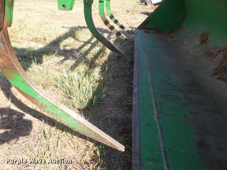 image for item DA4624 1998 John Deere 8100 MFWD tractor