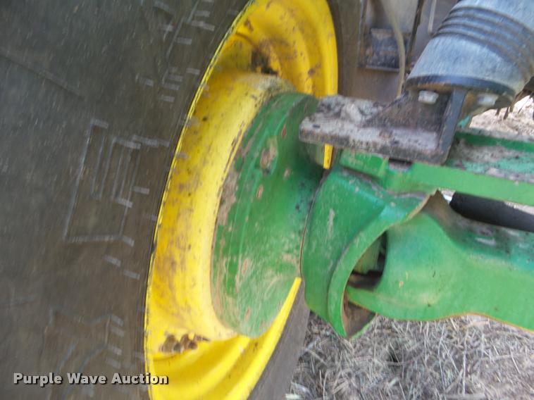 image for item DA4624 1998 John Deere 8100 MFWD tractor