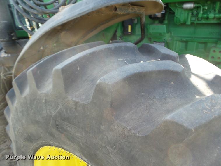 image for item DA4624 1998 John Deere 8100 MFWD tractor