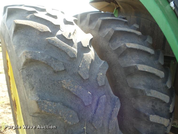 image for item DA4624 1998 John Deere 8100 MFWD tractor