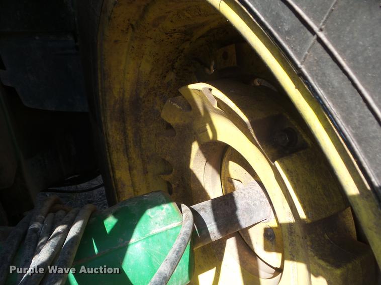 image for item DA4624 1998 John Deere 8100 MFWD tractor