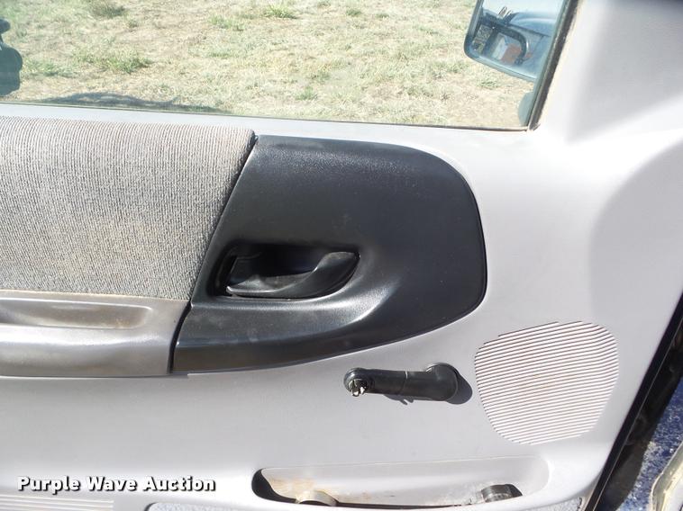 image for item DA4629 1993 Ford Ranger XLT pickup truck