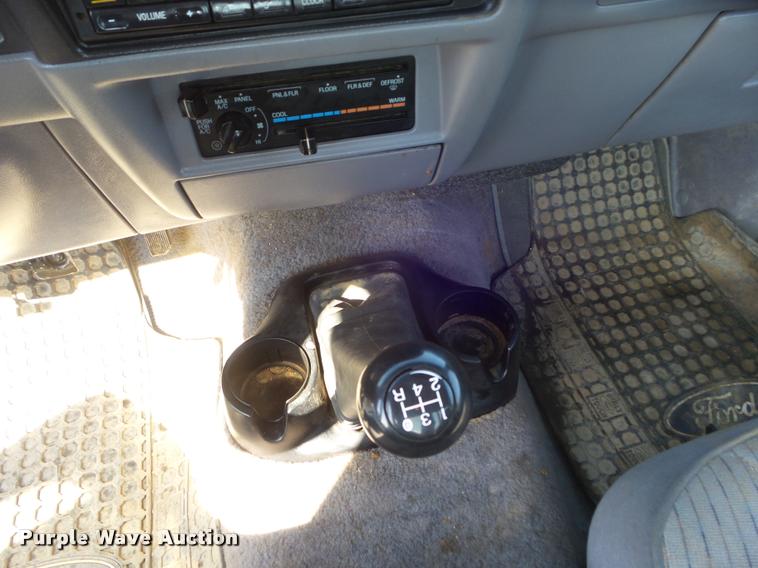 image for item DA4629 1993 Ford Ranger XLT pickup truck