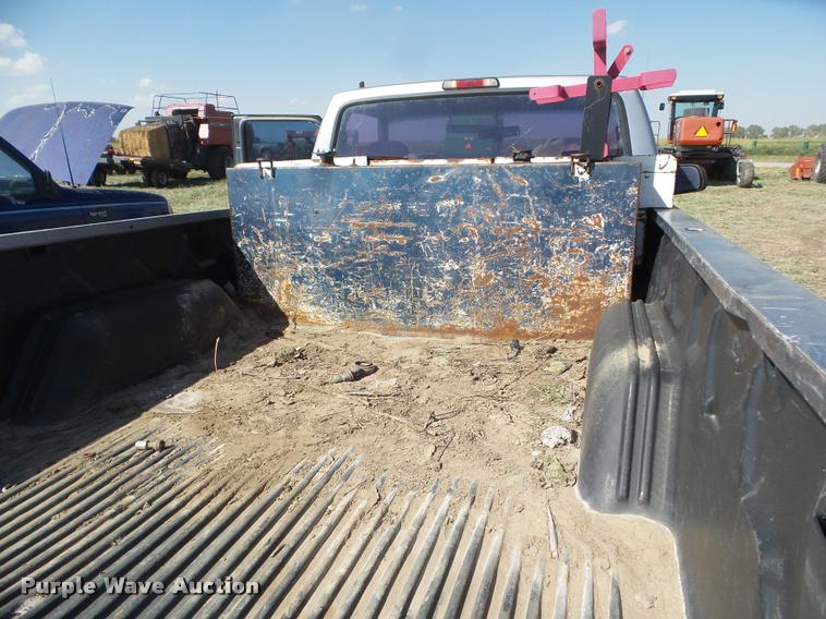 image for item DA4630 1995 Ford F150 XLT pickup truck