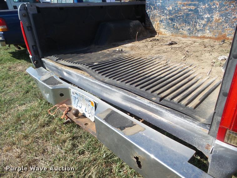 image for item DA4630 1995 Ford F150 XLT pickup truck