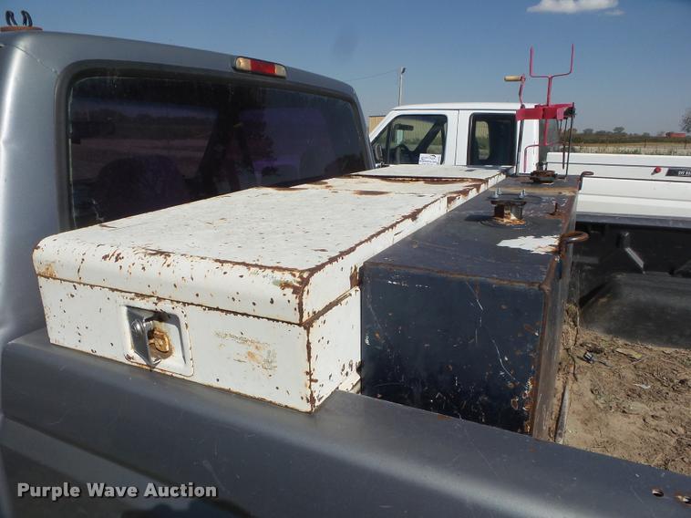 image for item DA4630 1995 Ford F150 XLT pickup truck