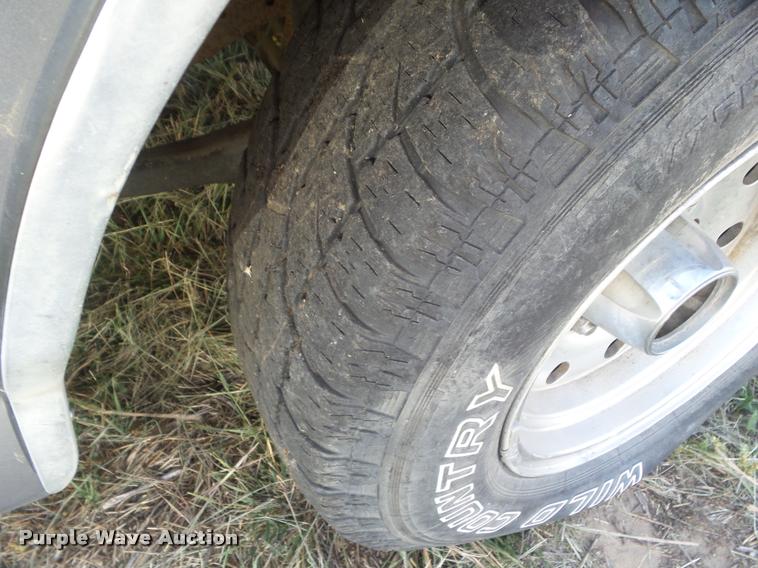 image for item DA4630 1995 Ford F150 XLT pickup truck