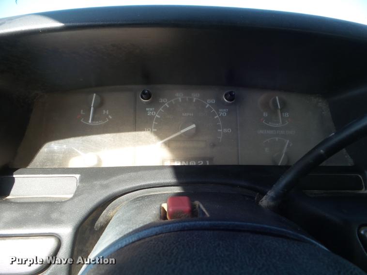 image for item DA4631 1992 Ford F150 XLT SuperCab pickup truck